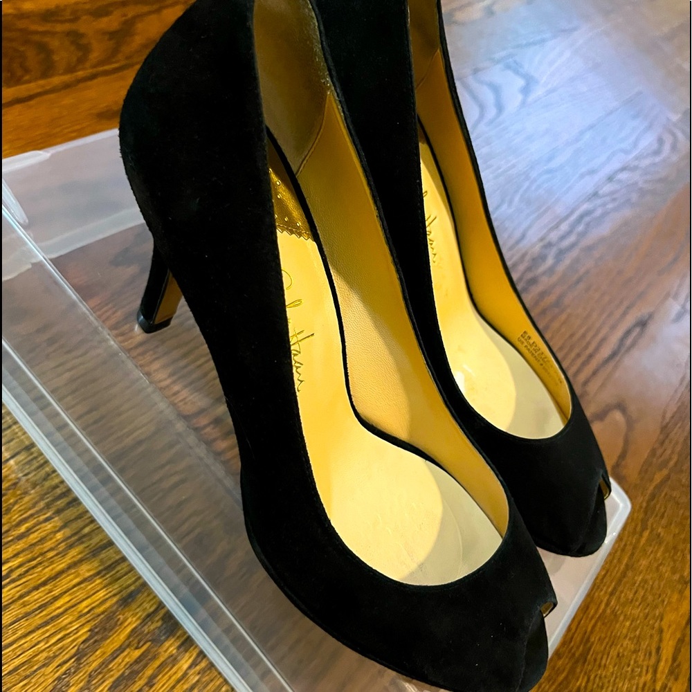 Cole Haan black suede pumps